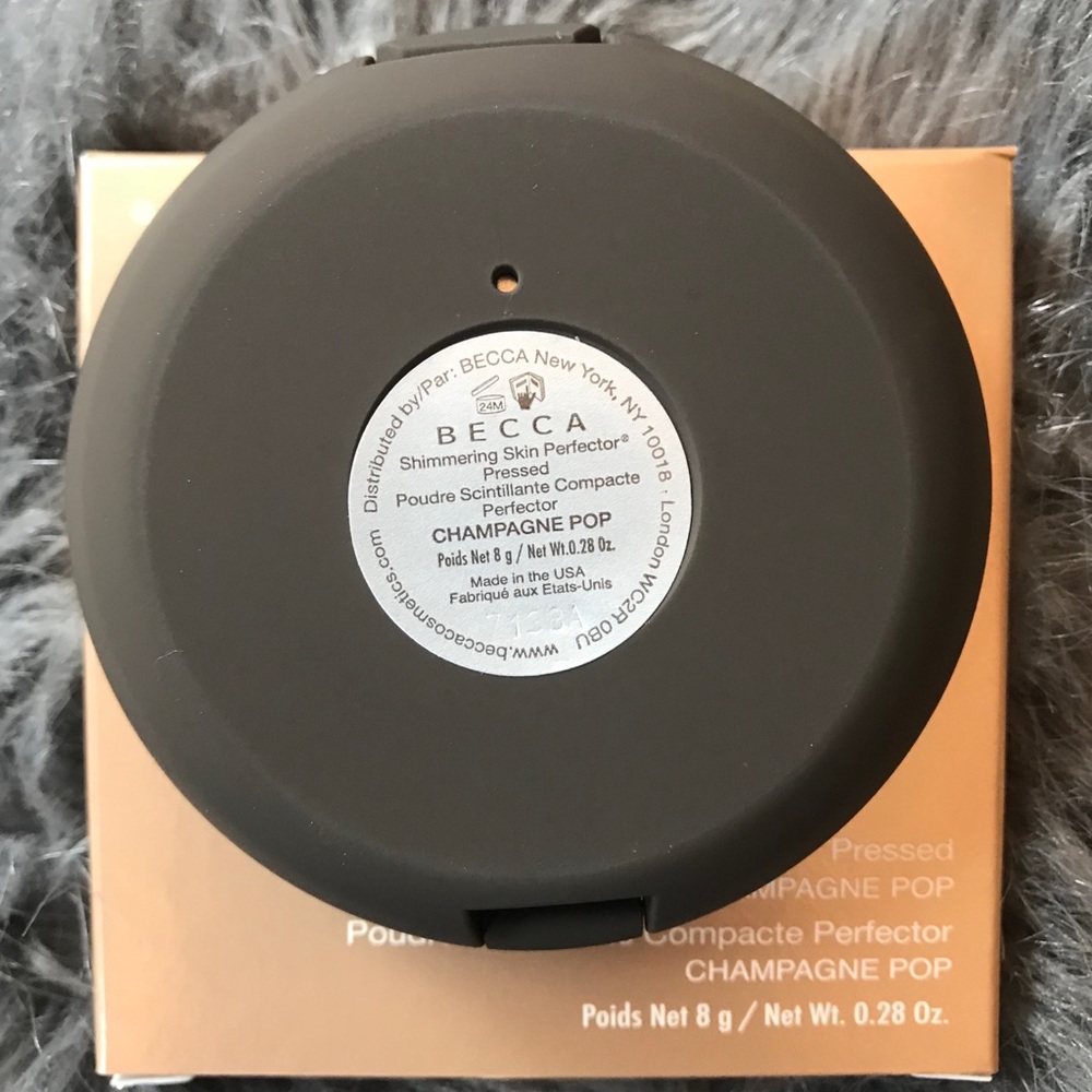 BECCA Shimmering Skin Perfector Champagne POP . - Picture 5 of 5